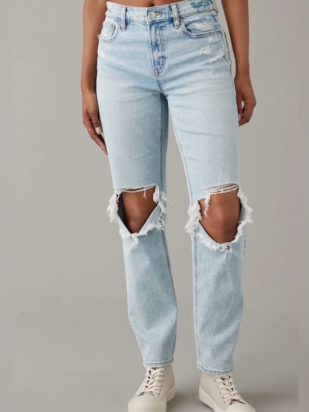 American Eagle Straight Leg Distressed Jeans